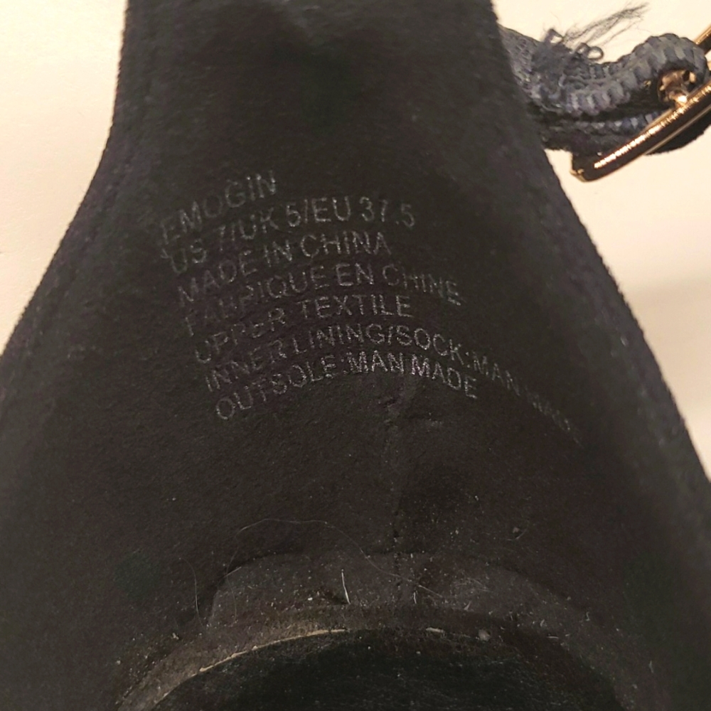 Shoes - Picture 3 of 3